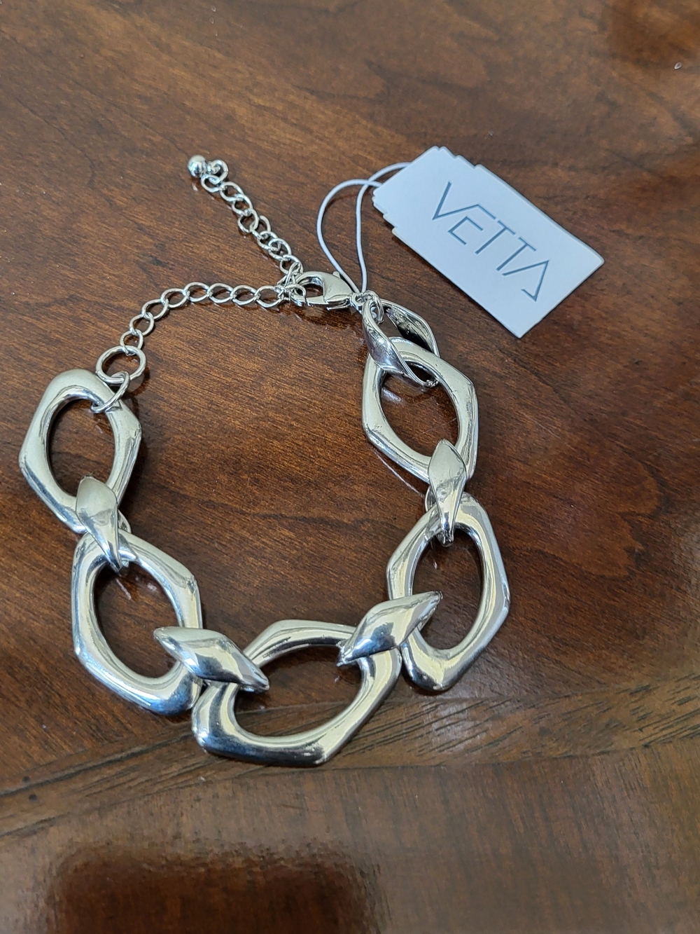VETTA Statement Link Bracelet in Silver 
Brand New With Tags